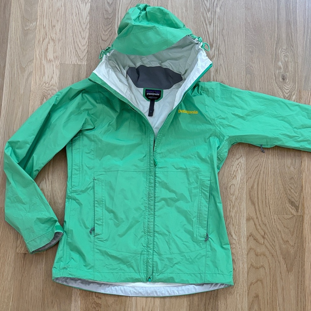 Patagonia H2No Torrentshell rain layer